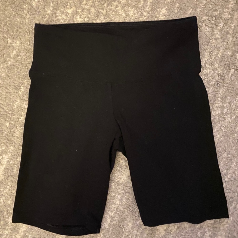 TNA/Aritzia biker shorts